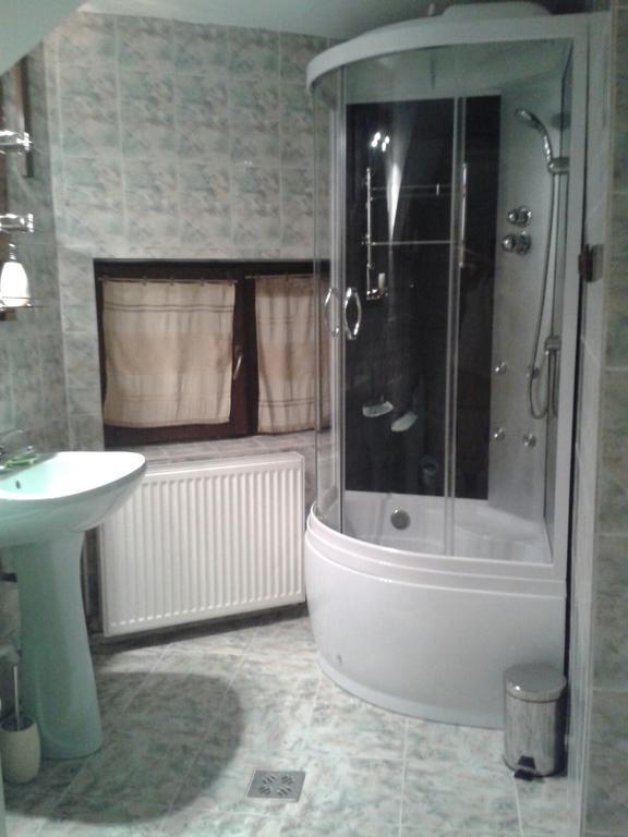 Casa Craiova Nuova Hotel Bagian luar foto