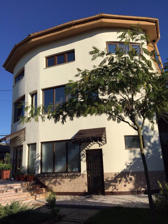 Casa Craiova Nuova Hotel Bagian luar foto
